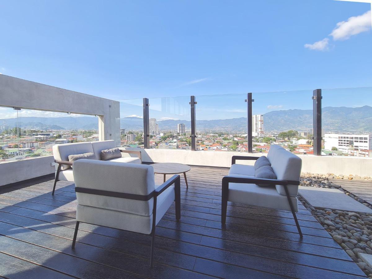 Bee Suites San Jose - Escalante Bagian luar foto