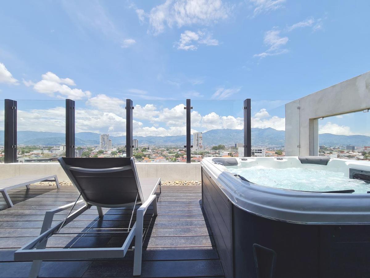 Bee Suites San Jose - Escalante Bagian luar foto