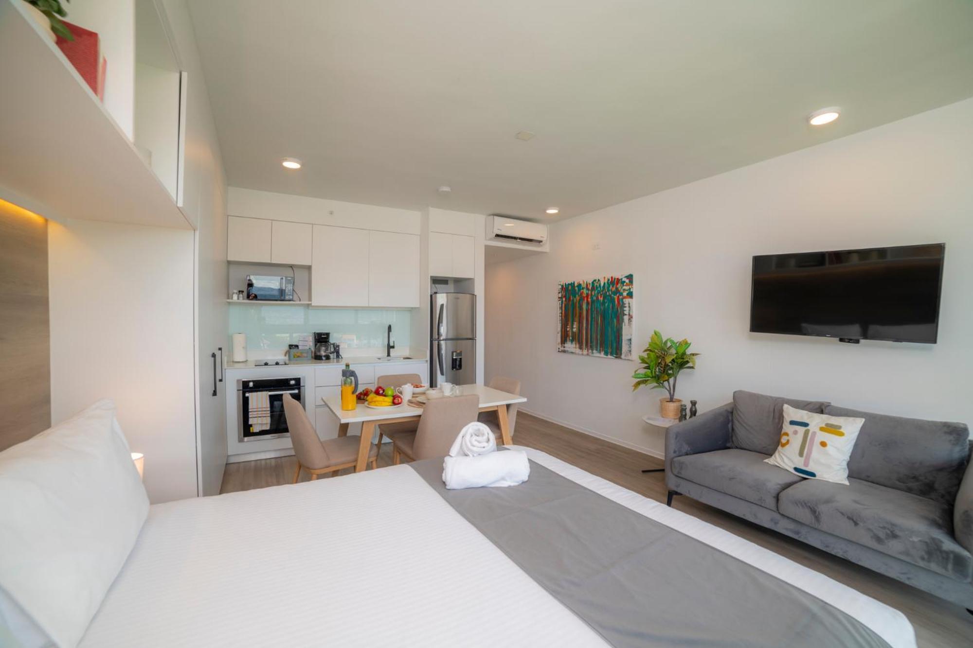 Bee Suites San Jose - Escalante Bagian luar foto