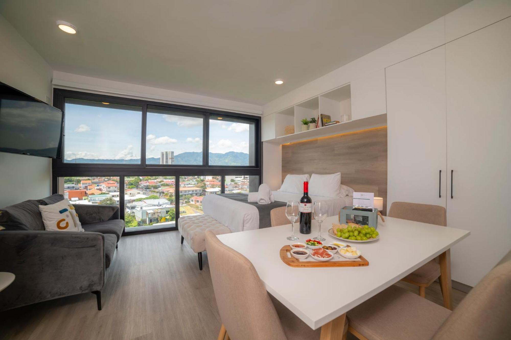 Bee Suites San Jose - Escalante Bagian luar foto