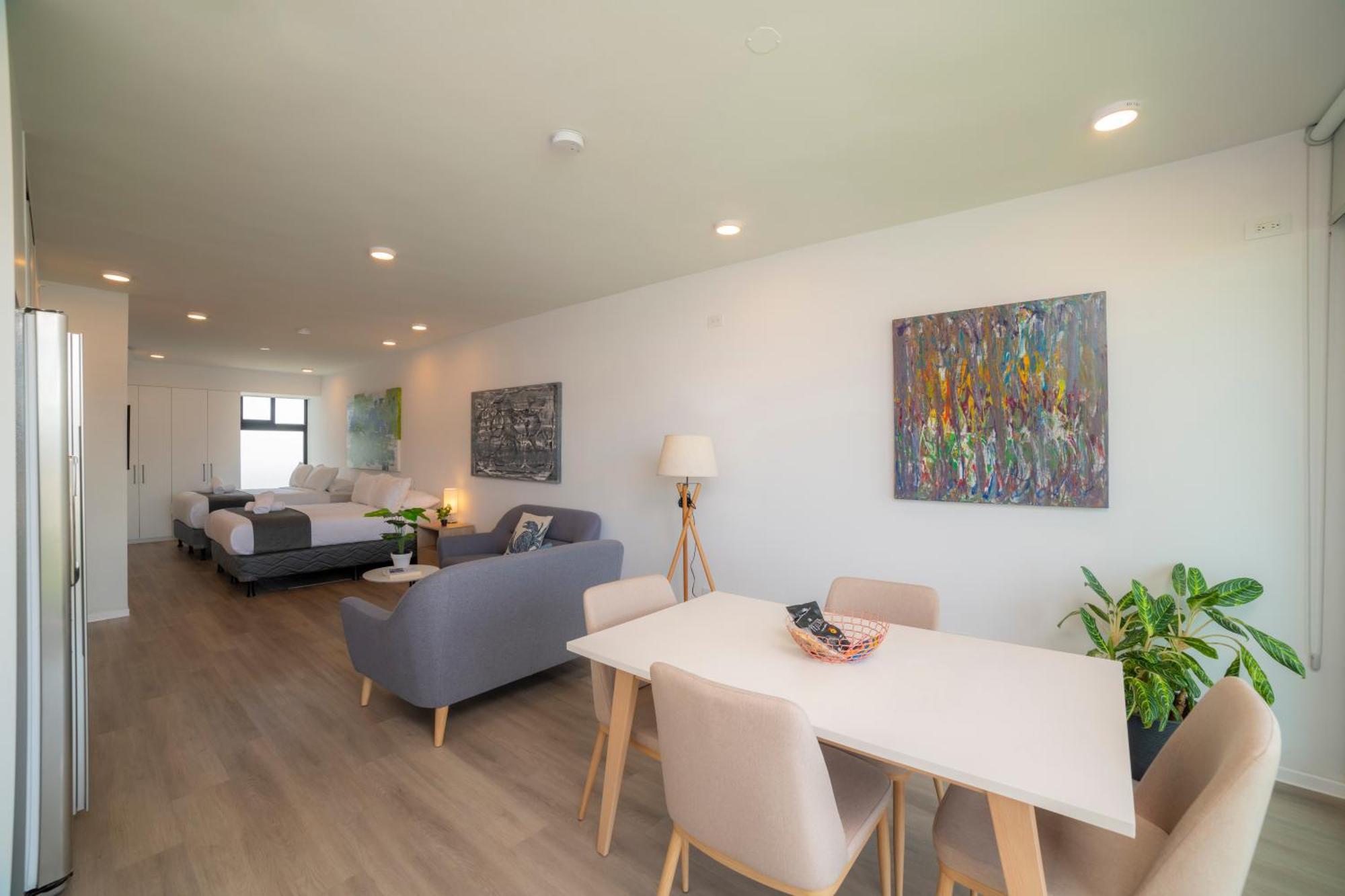 Bee Suites San Jose - Escalante Bagian luar foto